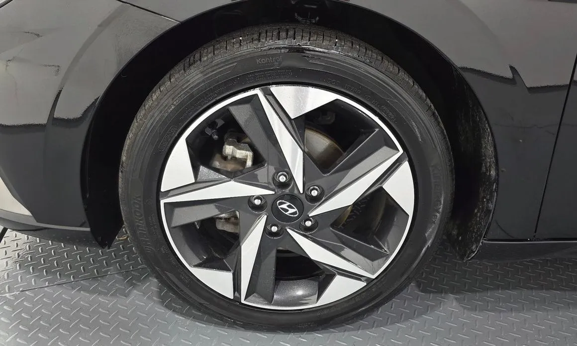 Hyundai AVANTE 2023 из KR, фото 10