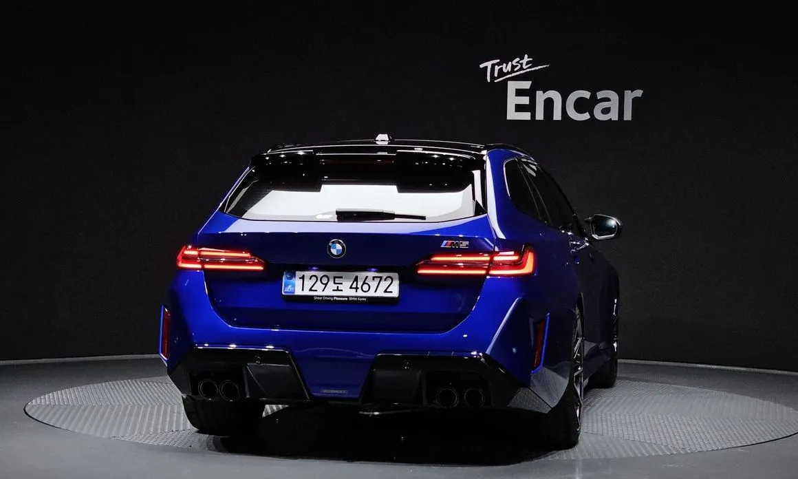 BMW M5 2026 из KR, фото 9