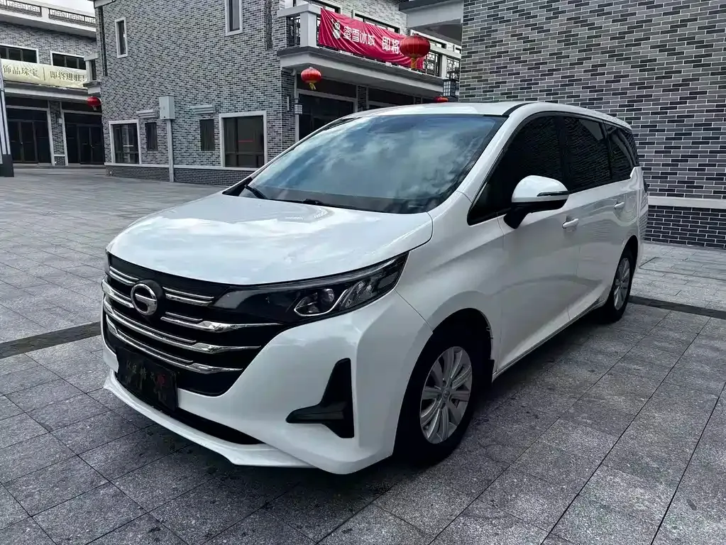 GAC Motor Trumpchi M6 — фото 1