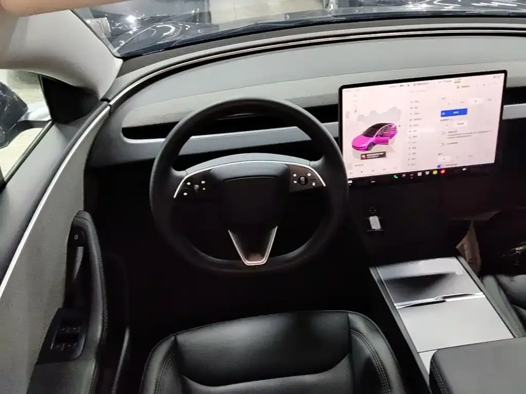 Tesla Model 3 — фото 4