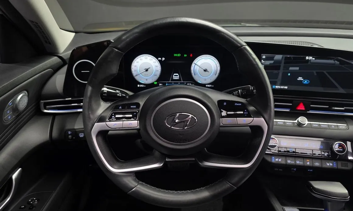 Hyundai AVANTE 2022 из KR, фото 10