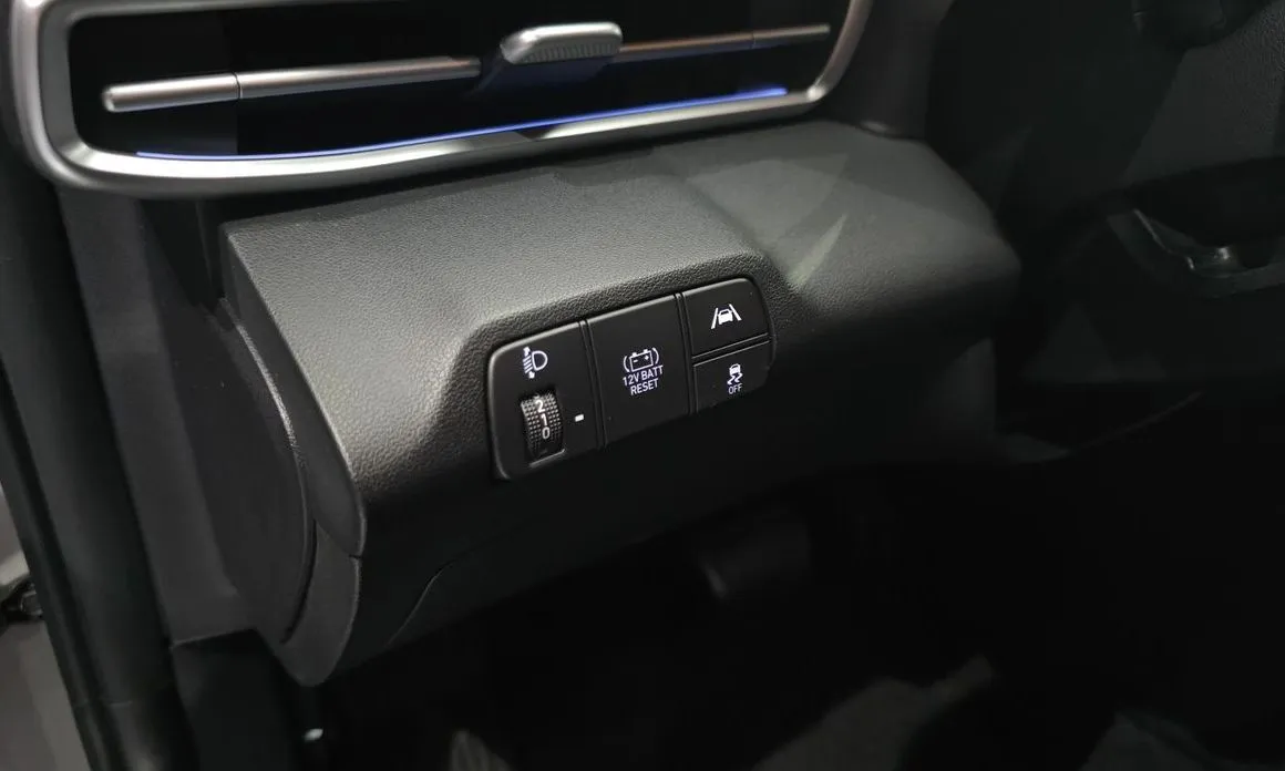 Hyundai AVANTE 2022 из KR, фото 3