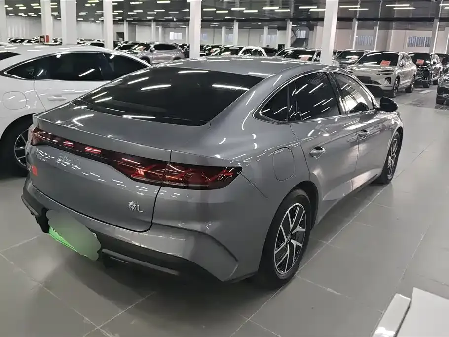 BYD Qin L — фото 10