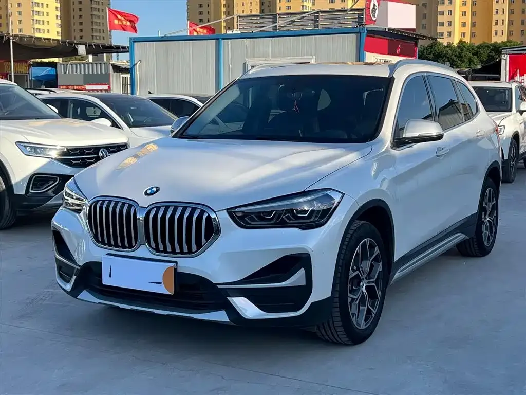 BMW X1 — фото 1