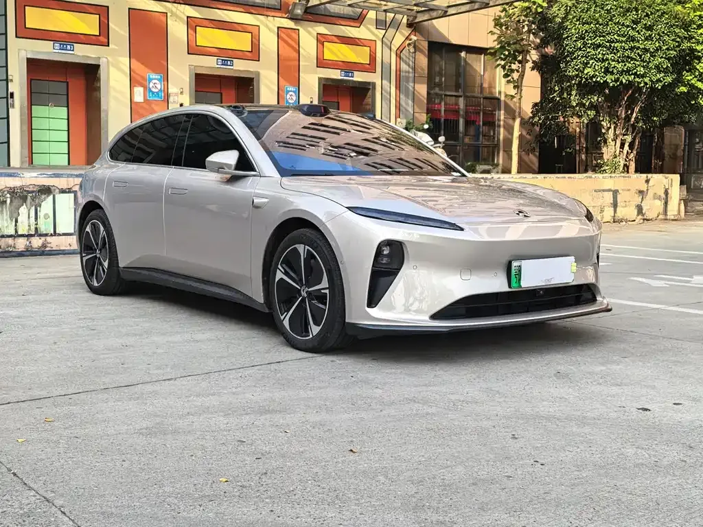 NIO ET5T 2024 из CN, фото 9