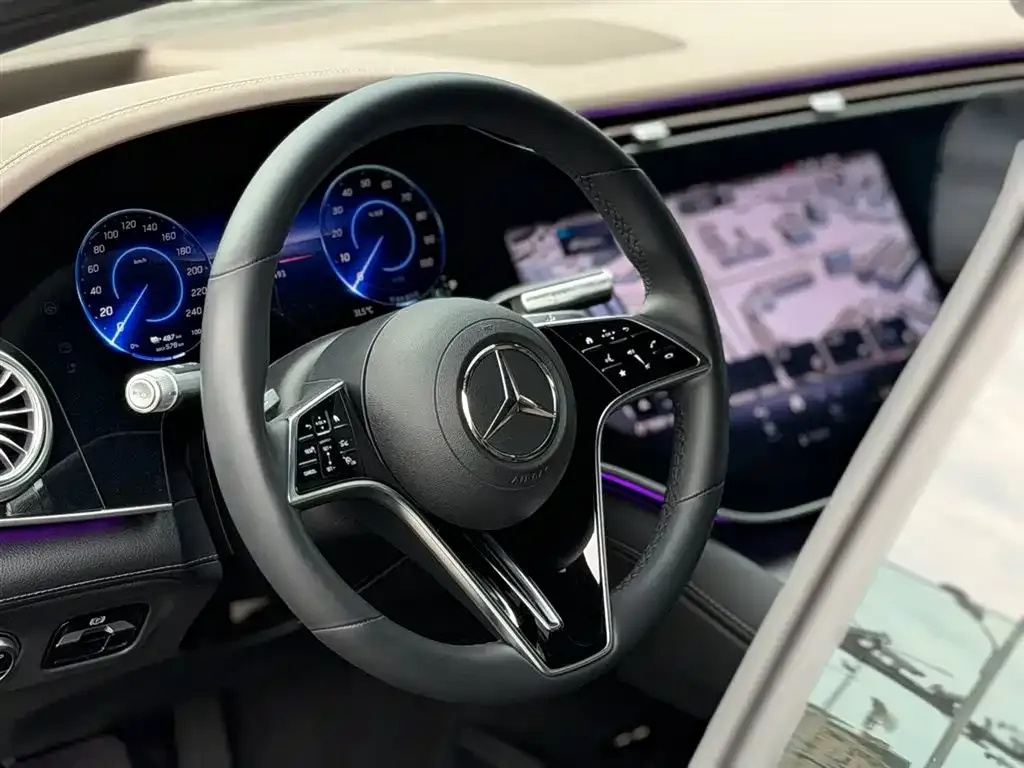 Mercedes-Benz EQS — фото 2