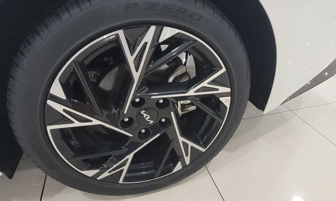 Kia K5 2025 из KR, фото 3