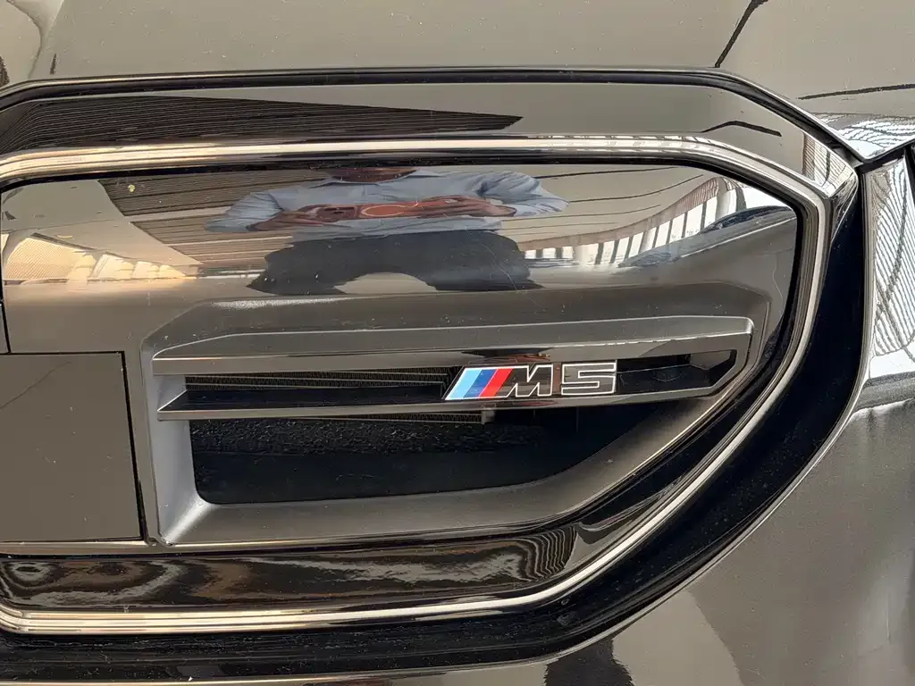 BMW M5 New Energy 2026 из CN, фото 4