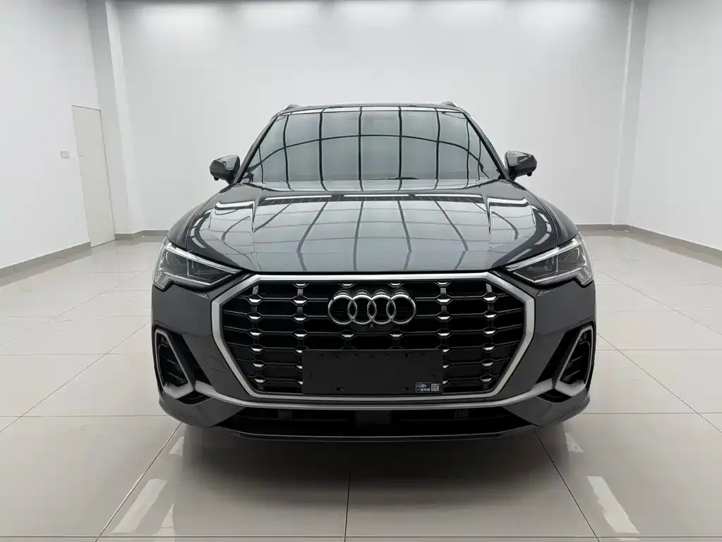 Audi Q3 — фото 2