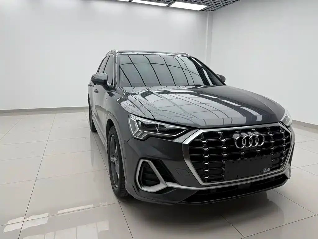 Audi Q3 — фото 6