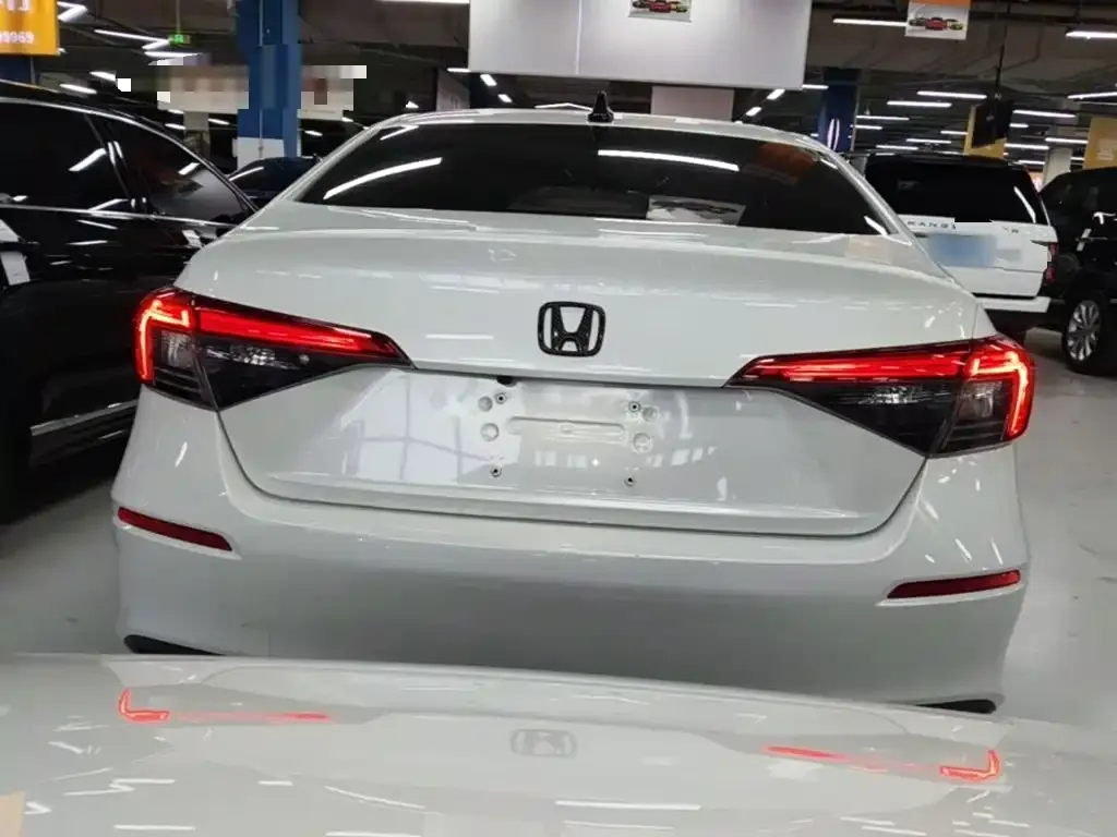 Honda Civic — фото 8