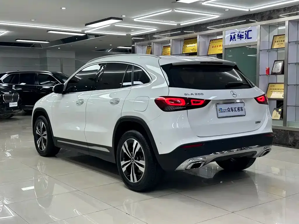 Mercedes-Benz GLA — фото 8