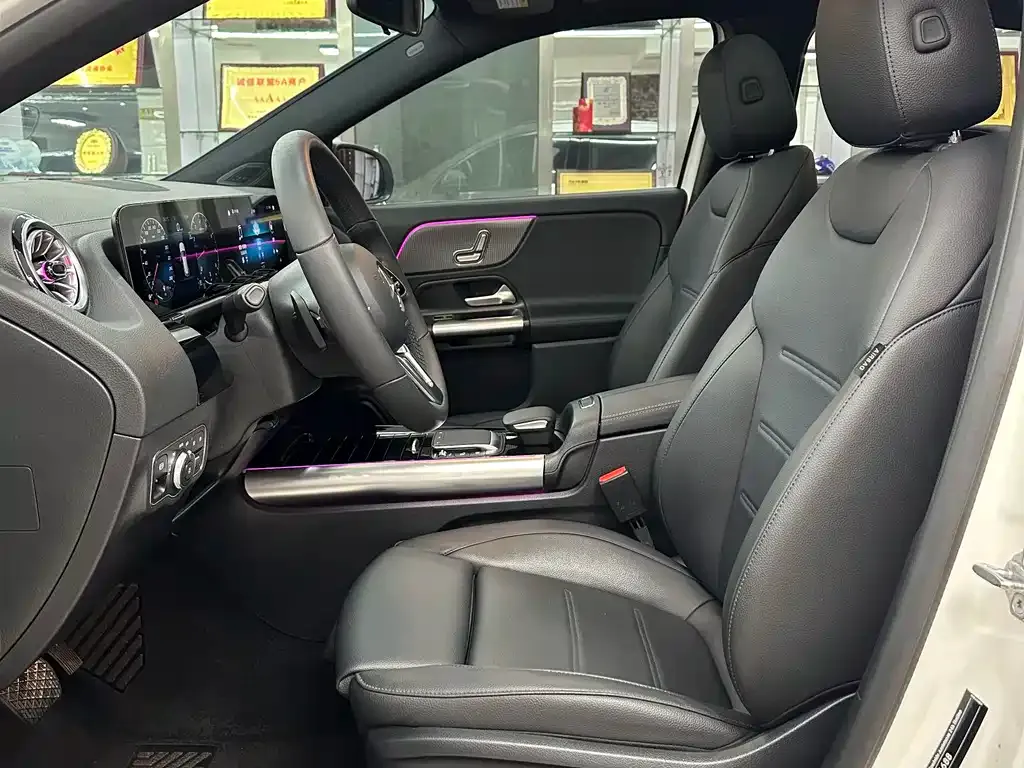 Mercedes-Benz GLA — фото 10