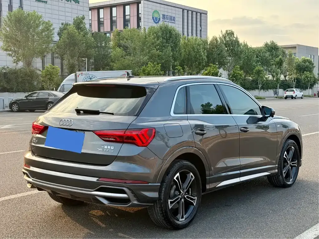 Audi Q3 — фото 7