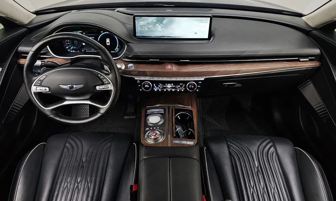 Genesis G80 — фото 9