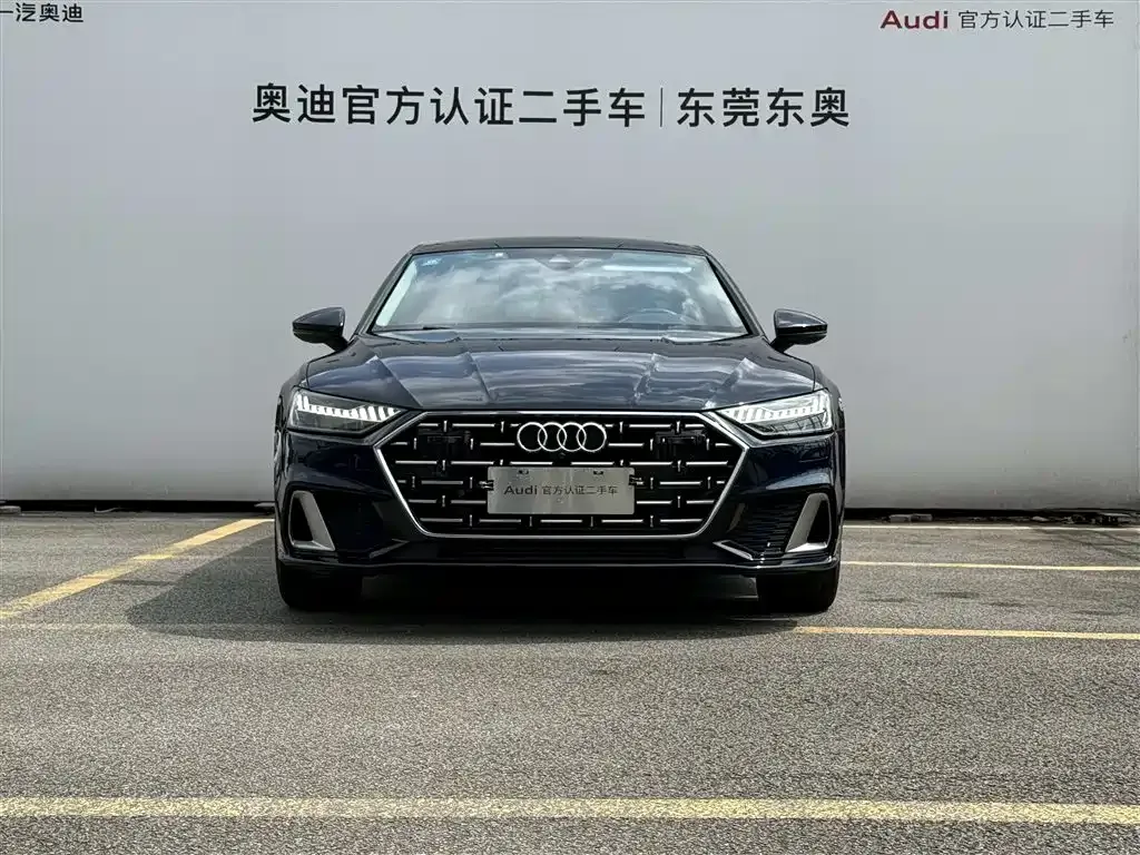 Audi A7L — фото 5