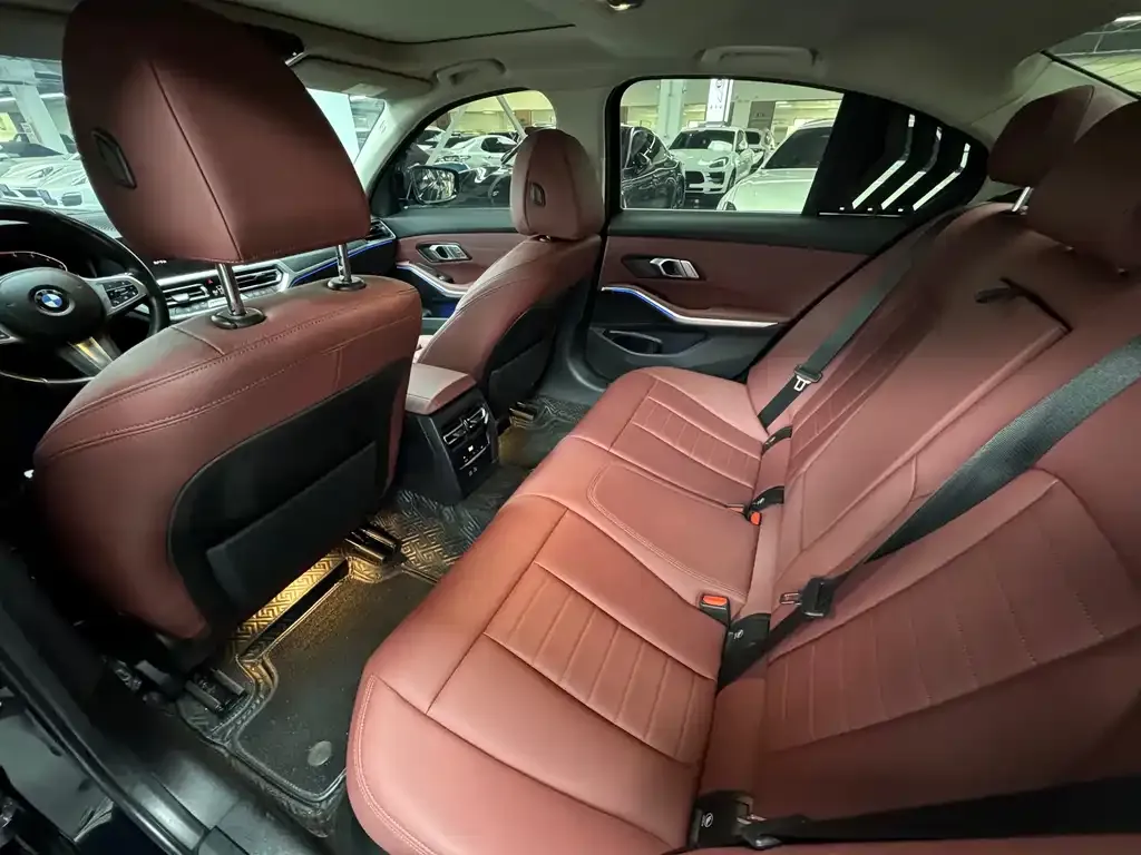 BMW 3 Series 2021 из CN, фото 6