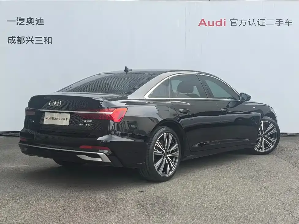 Audi A6L — фото 5