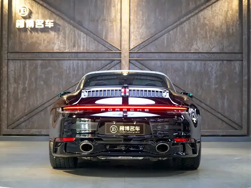 Porsche 911 — фото 7