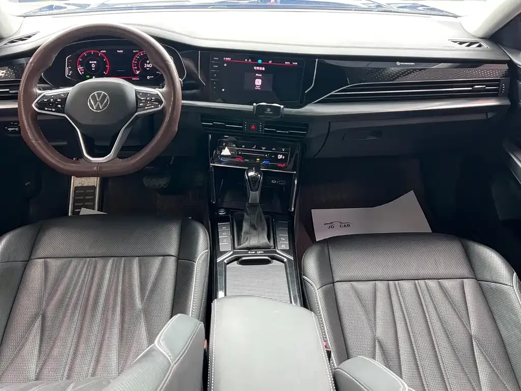 Volkswagen Passat — фото 10