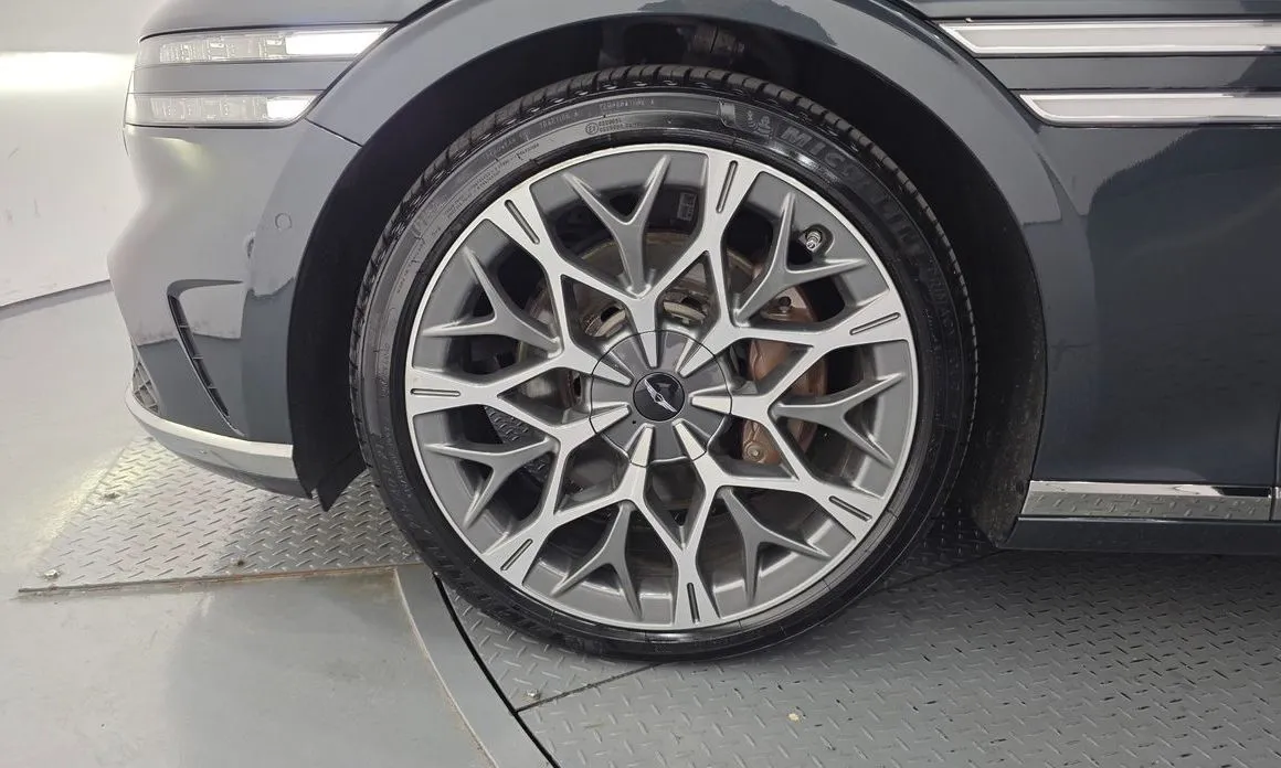 Genesis G90 2025 из KR, фото 8