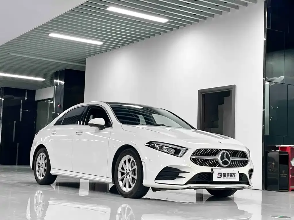 Mercedes-Benz A-Class — фото 7
