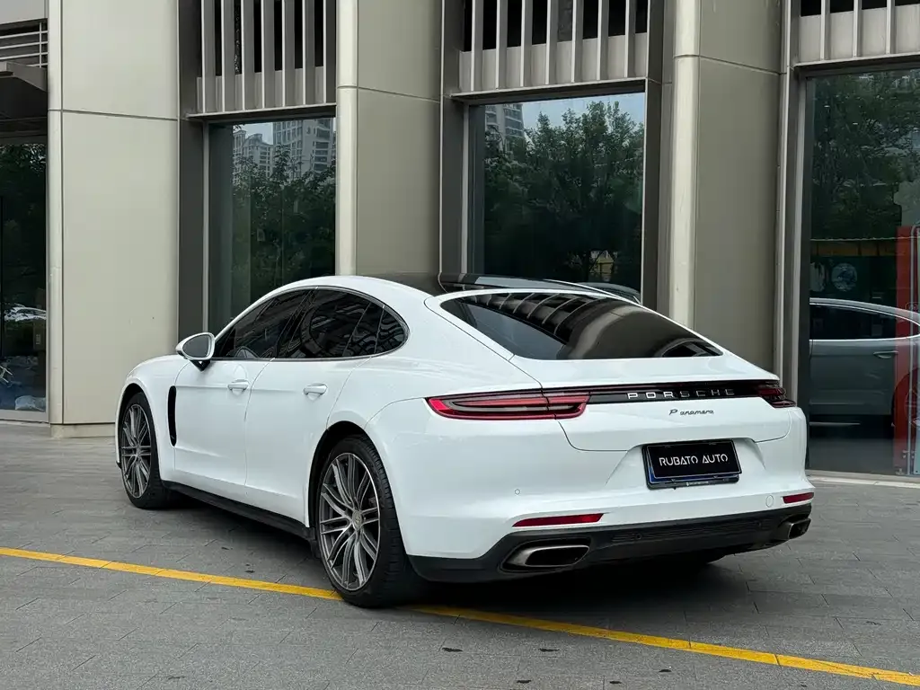 Porsche Panamera — фото 8