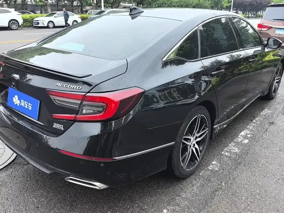Honda Accord — фото 2