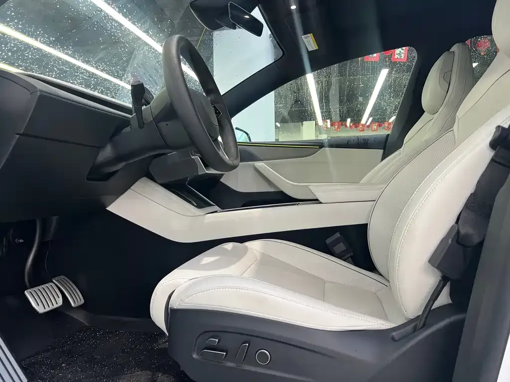 Tesla Model Y L 2025 из CN, фото 4