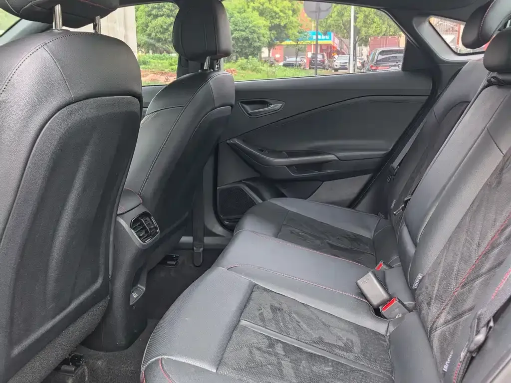 Hyundai Fista 2023 из CN, фото 5