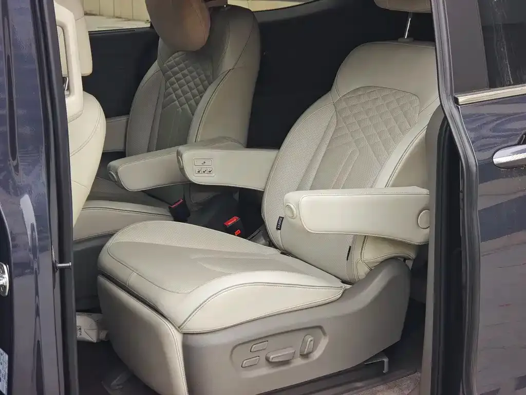 Hyundai Custo — фото 2