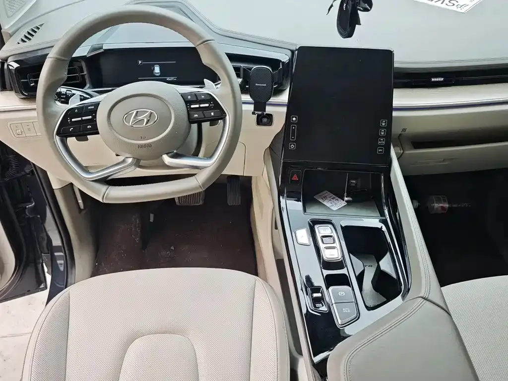 Hyundai Custo — фото 7