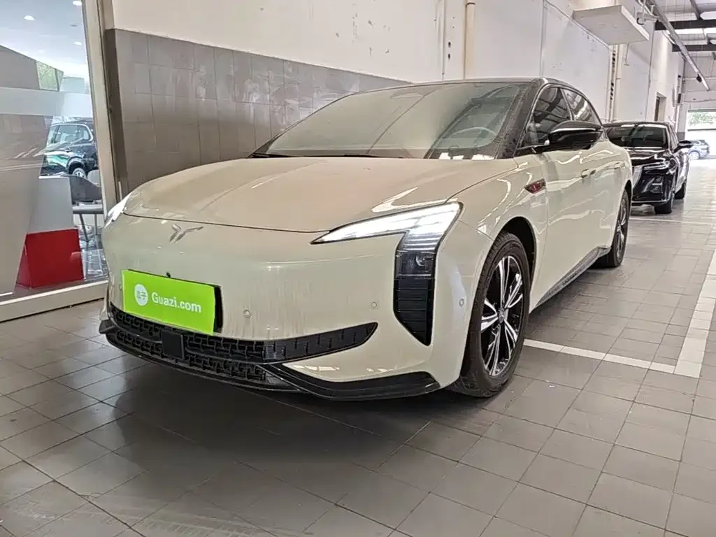 Hongqi EH7