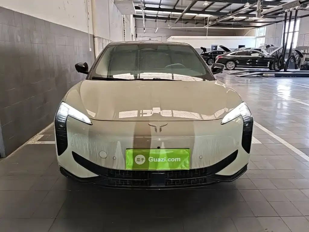 Hongqi EH7 2024 из CN, фото 7