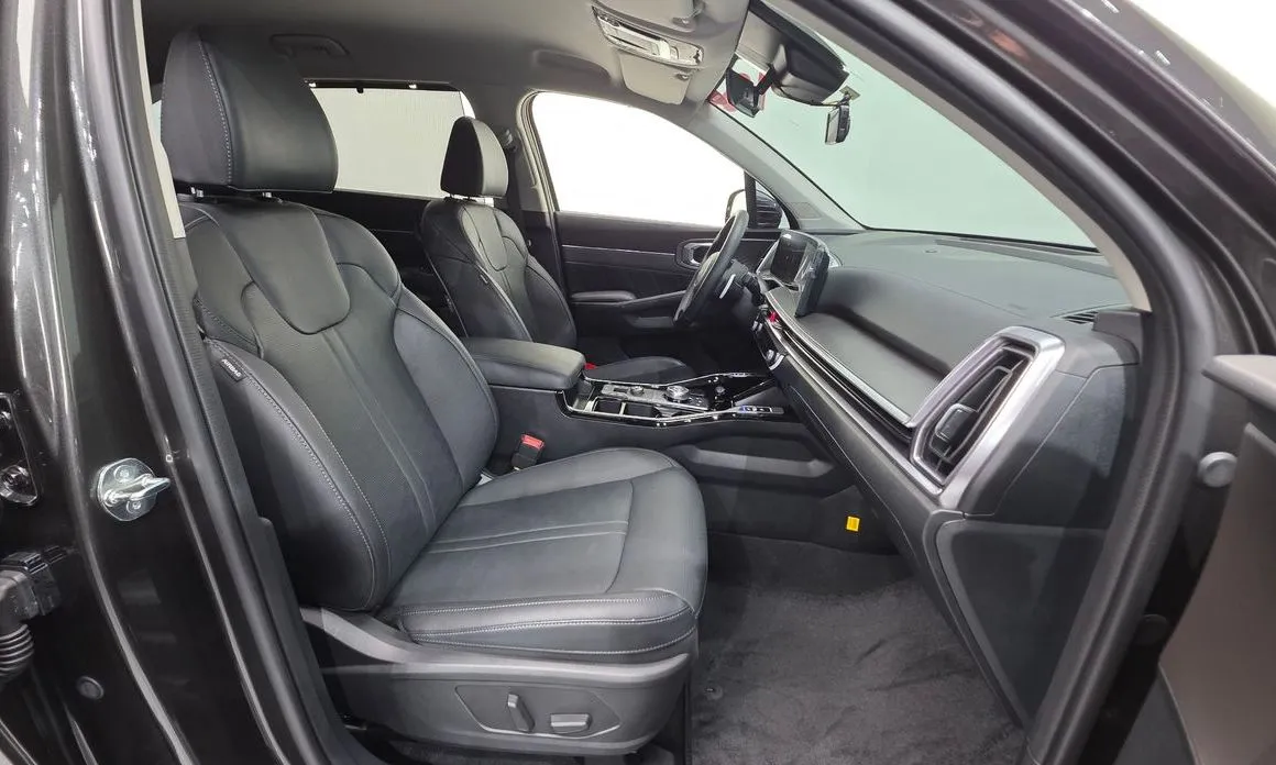 Kia Sorento — фото 9
