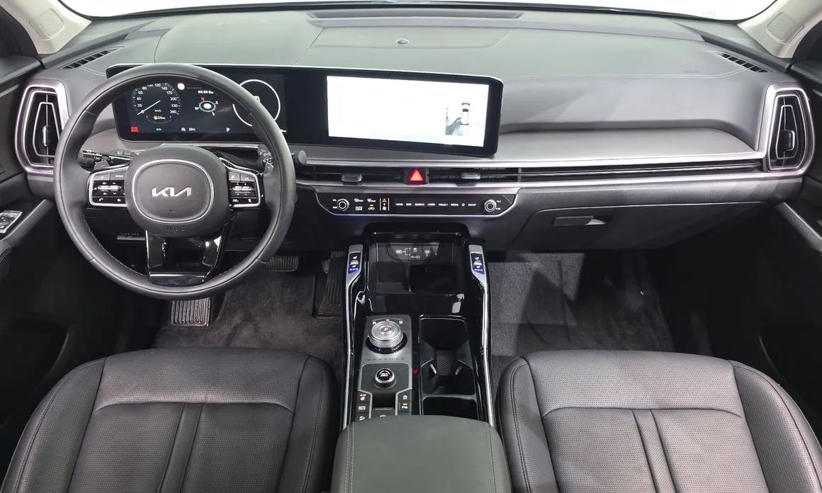 Kia Sorento — фото 10