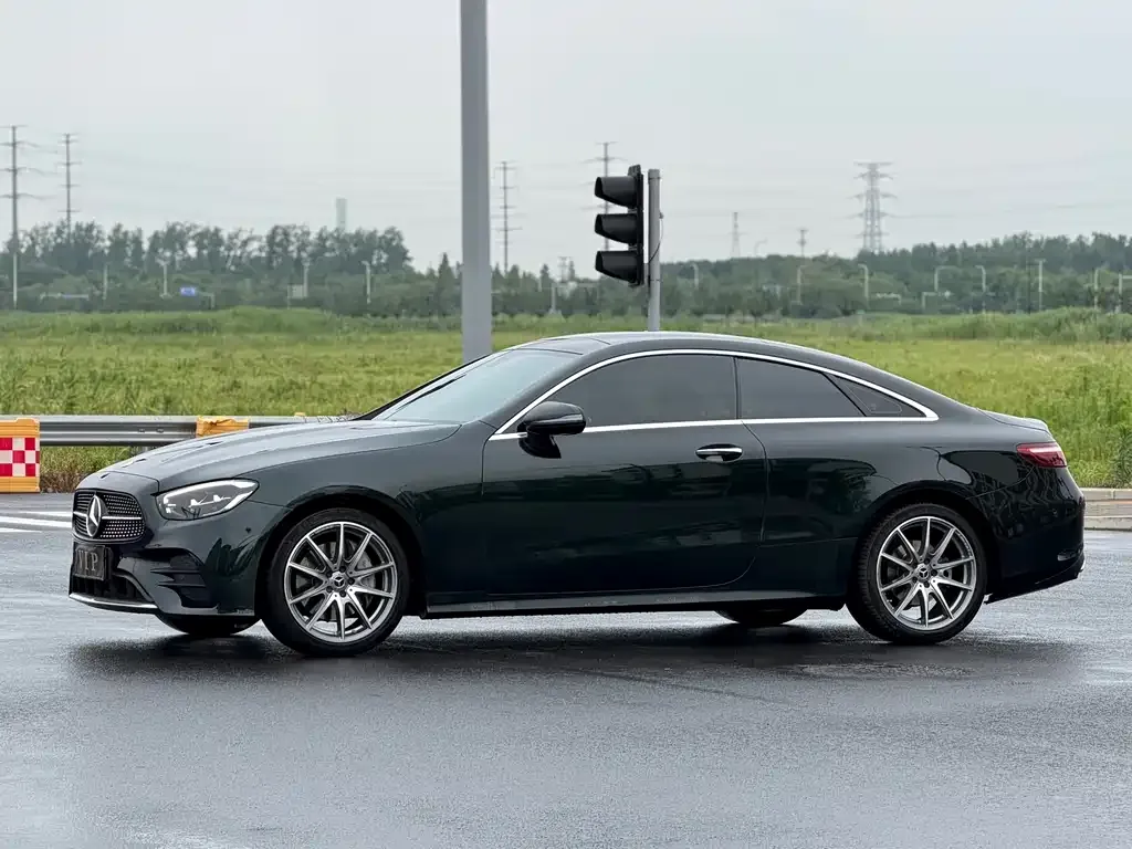 Mercedes-Benz E-Class (Import) — фото 1