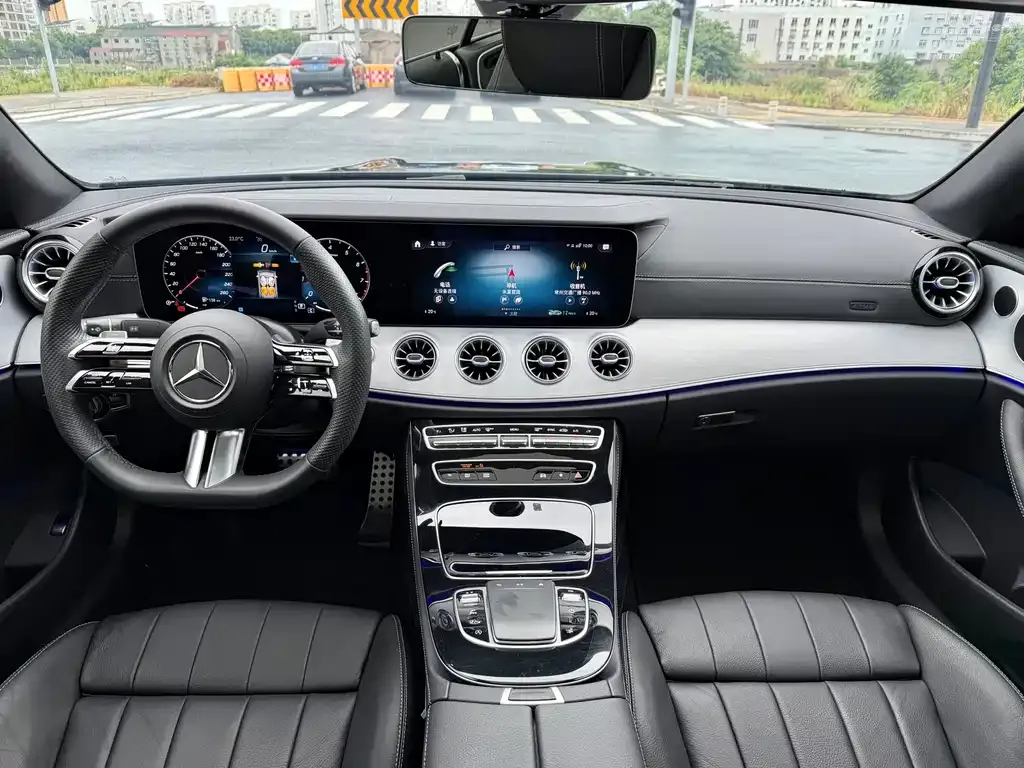 Mercedes-Benz E-Class (Import) — фото 3