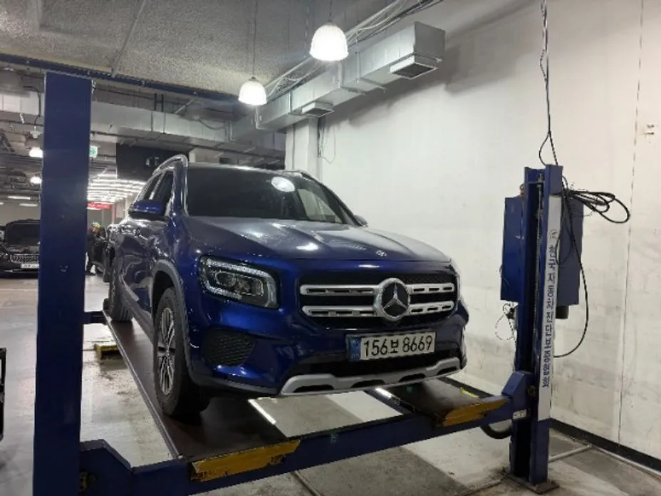 Mercedes-Benz GLB-Class