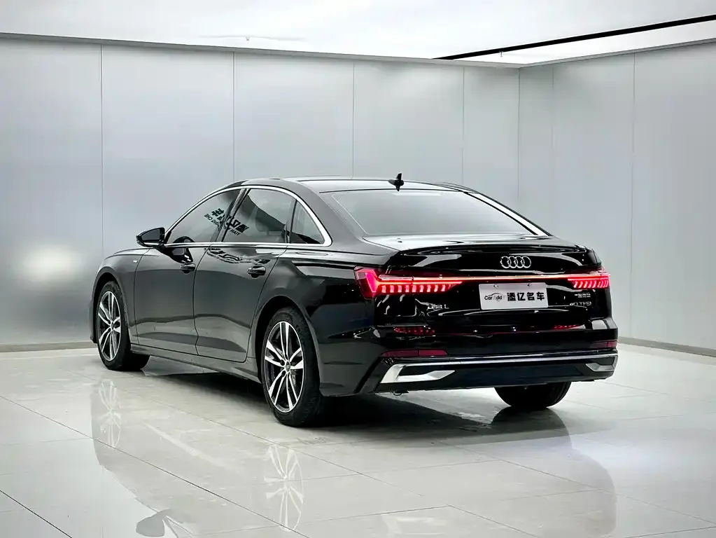 Audi A6L — фото 6