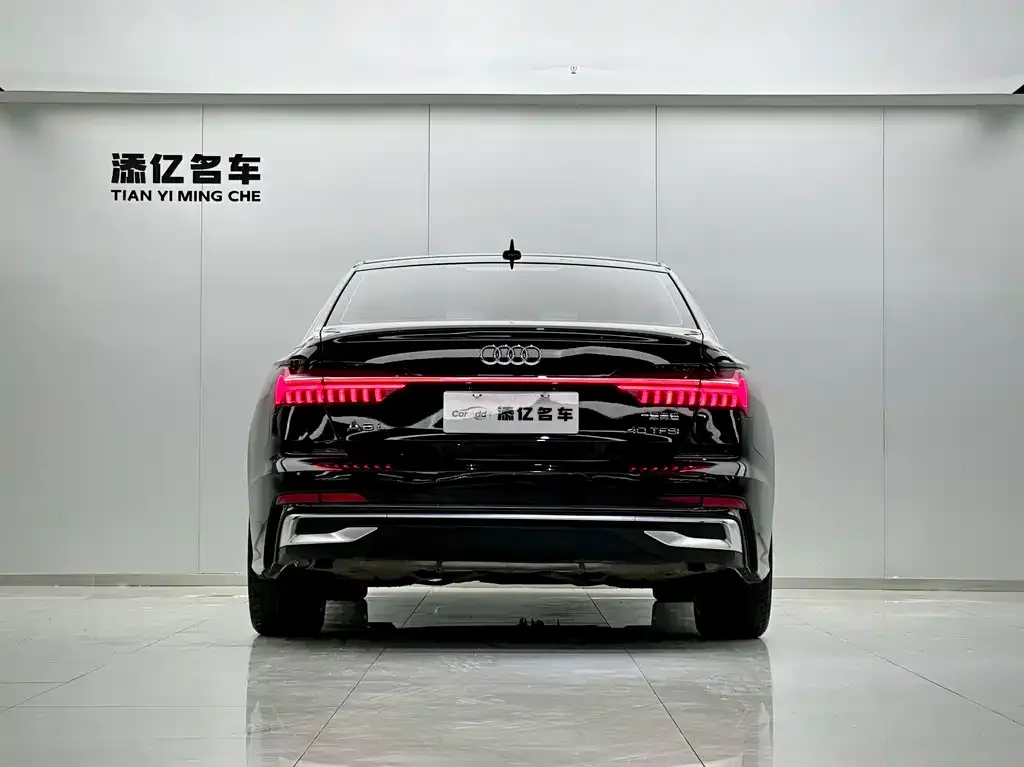 Audi A6L — фото 2