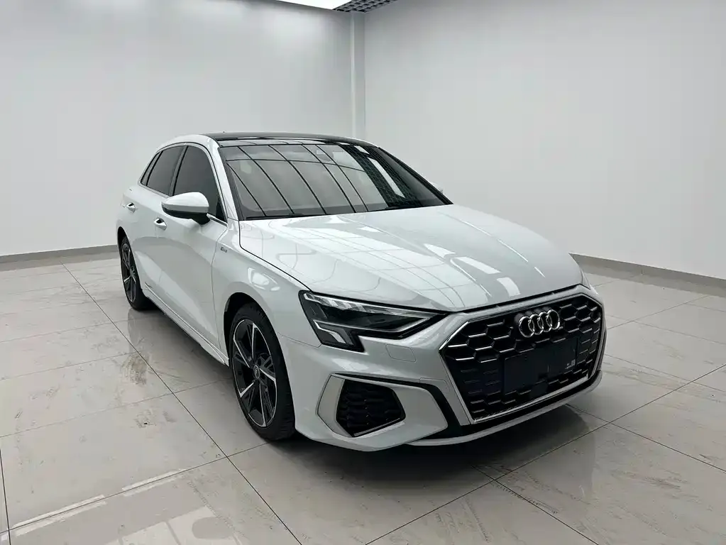 Audi A3 — фото 2