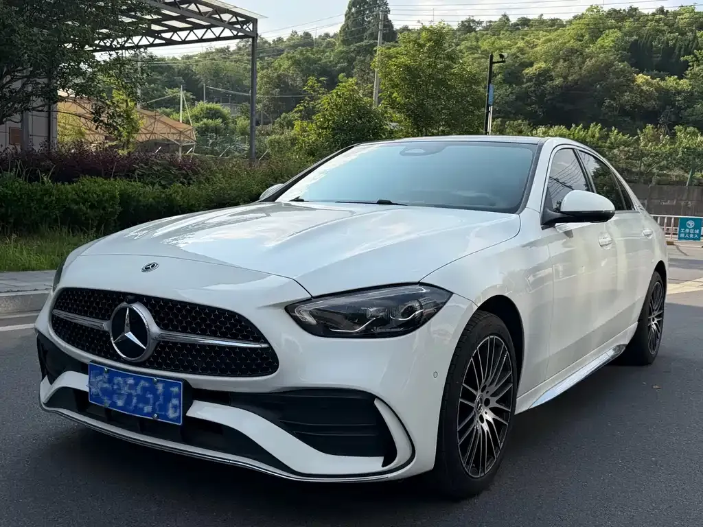 Mercedes-Benz C-Class — фото 1