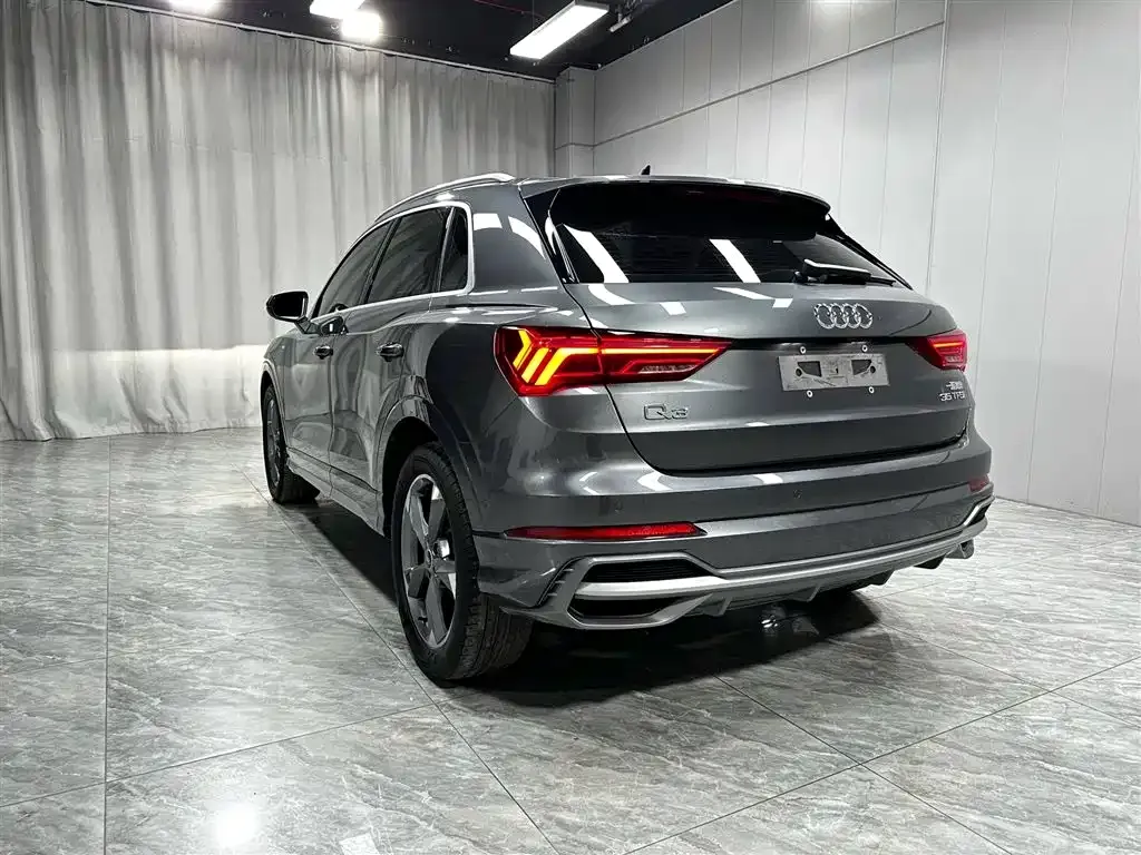 Audi Q3 — фото 7
