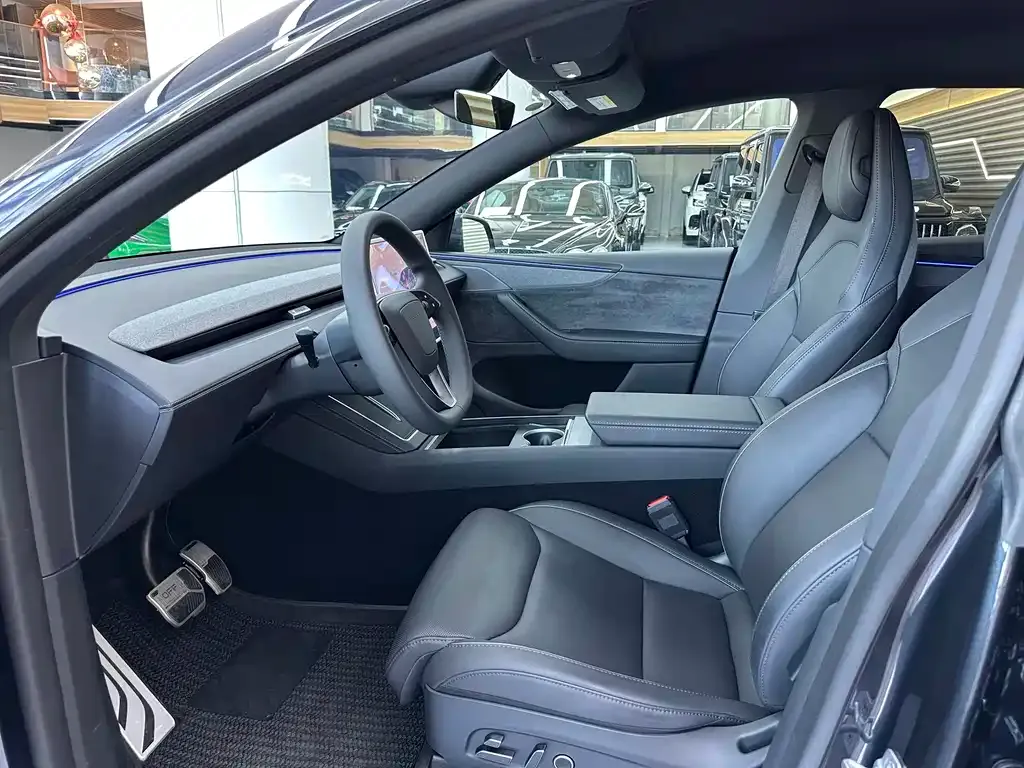 Tesla Model Y L 2025 из CN, фото 8