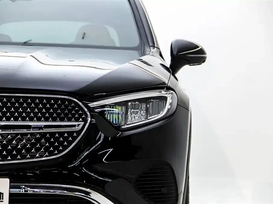 Mercedes-Benz GLC — фото 9