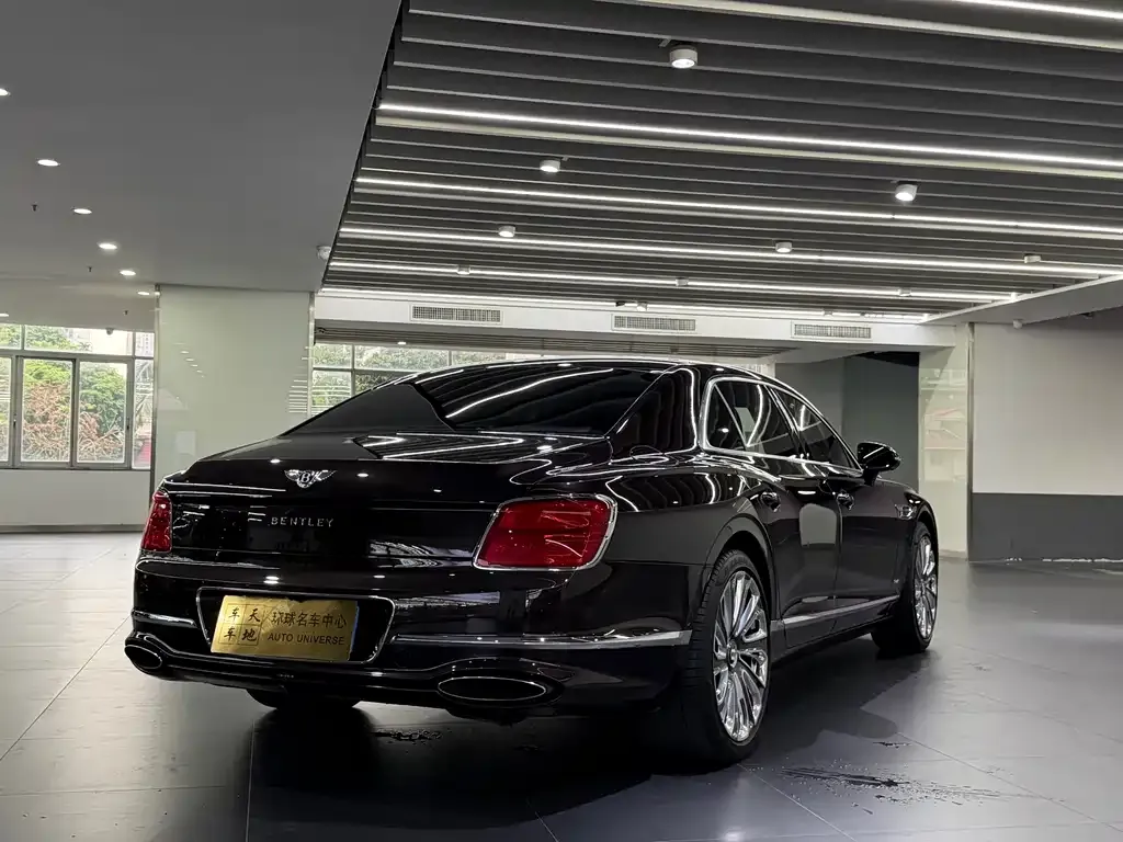 Bentley Flying Spur 2021 из CN, фото 10