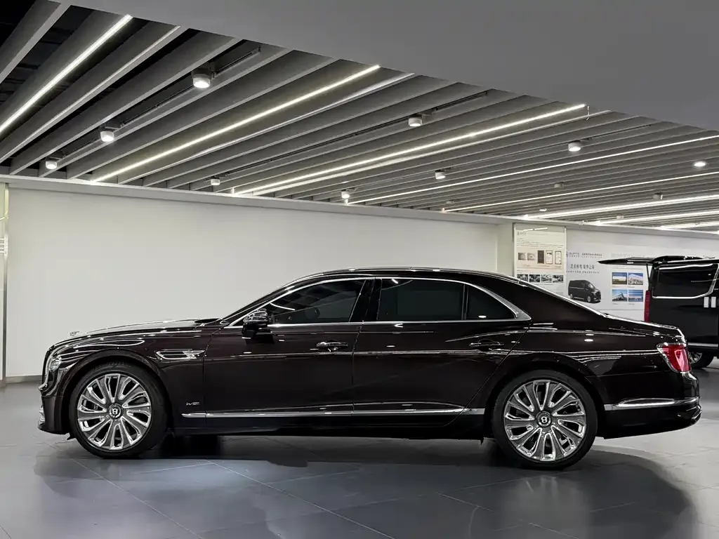 Bentley Flying Spur 2021 из CN, фото 6