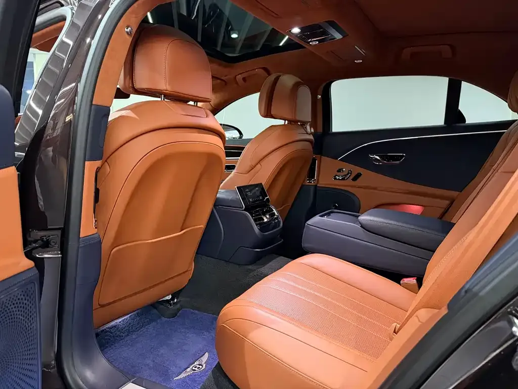 Bentley Flying Spur 2021 из CN, фото 7