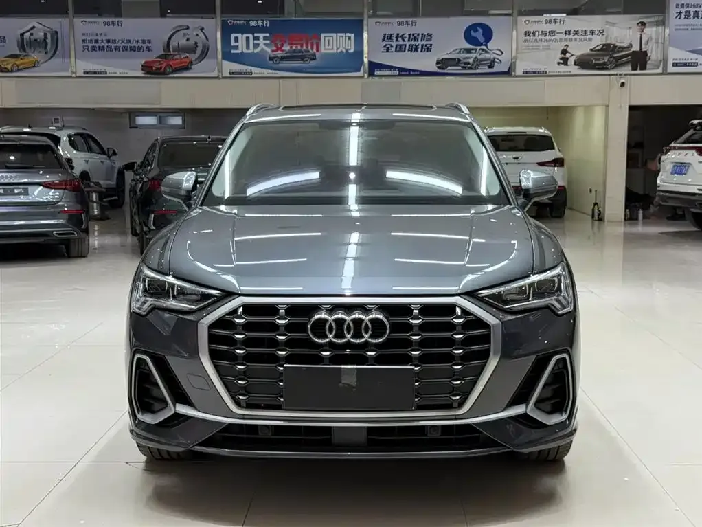 Audi Q3 — фото 10